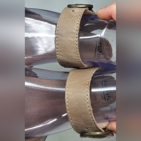 Earth Leather Two-Piece Heeled Sandals - Carson Westport New Khaki Size 7W - Picture 3 of 16